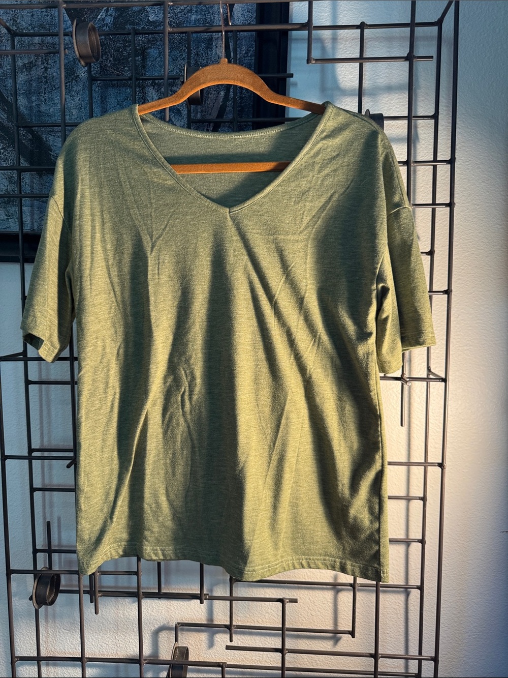 Women’s V-Neck Green Short Sleeve Top